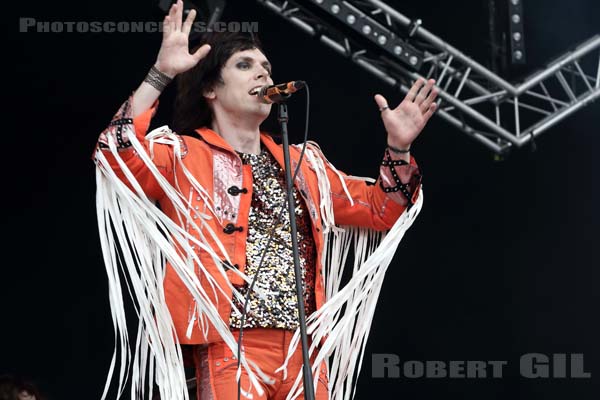 THE STRUTS - 2018-06-17 - BRETIGNY-SUR-ORGE - Base Aerienne 217 - Main Stage 2 - 